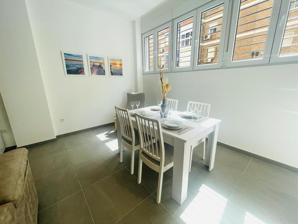Apartamento Alhucemas Playa Malaga Exterior photo